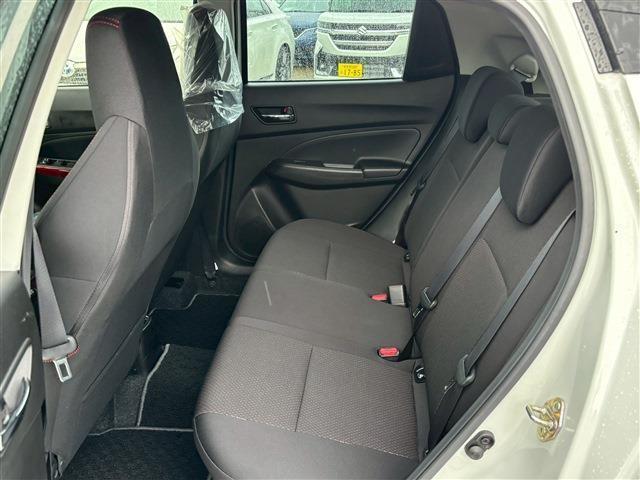 スイフトスポーツ ベースグレード(4枚目)