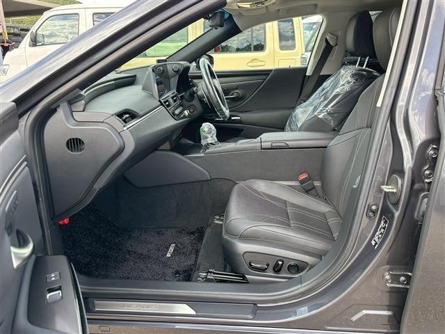 ES ES300h バージョンL(3枚目)