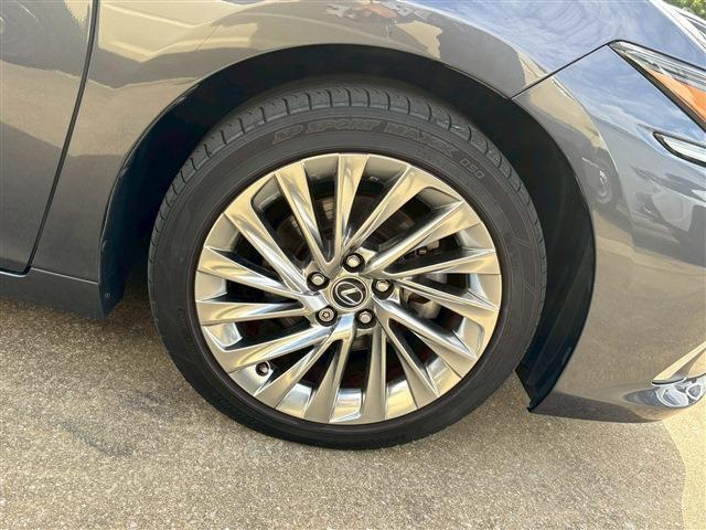 ES ES300h バージョンL(12枚目)