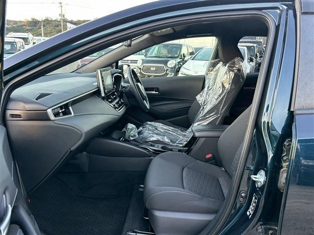 カローラスポーツ ハイブリッドＧ（3枚目）