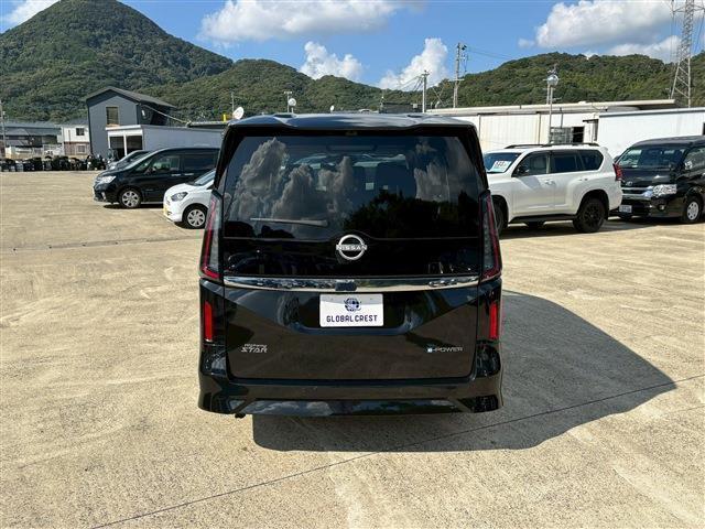 セレナ ｅ－パワー　ハイウェイスターＶ（13枚目）