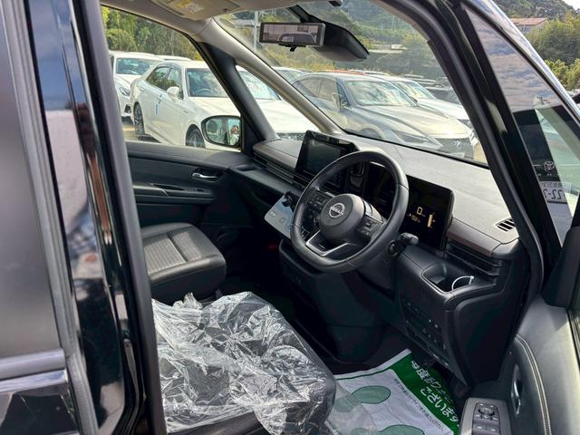 セレナ ｅ－パワー　ハイウェイスターＶ（16枚目）