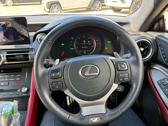 RC RC300h Fスポーツ(22枚目)