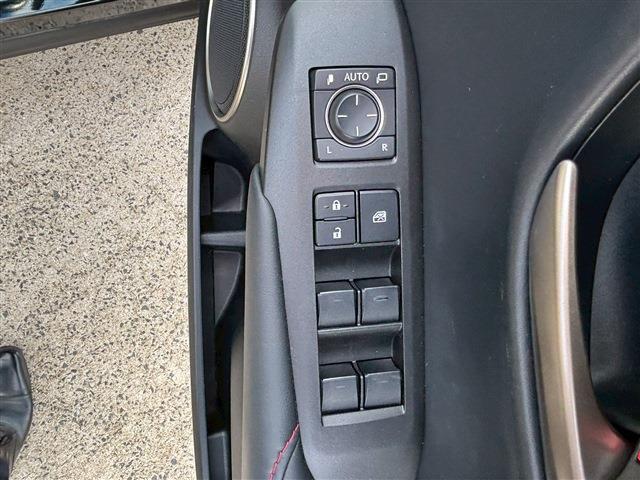 NX NX200t Fスポーツ(15枚目)