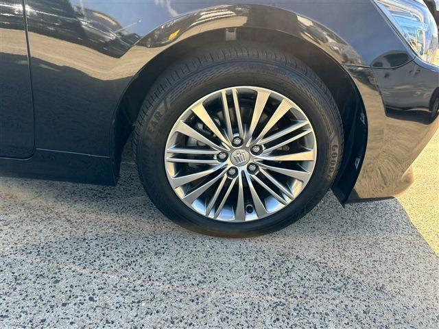 クラウンハイブリッド ロイヤルサルーン ブラックスタイル(12枚目)