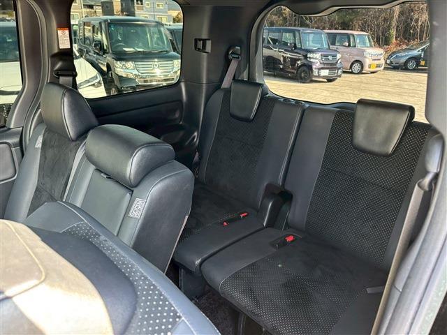 ヴォクシー ＺＳ　煌ＩＩＩ（5枚目）