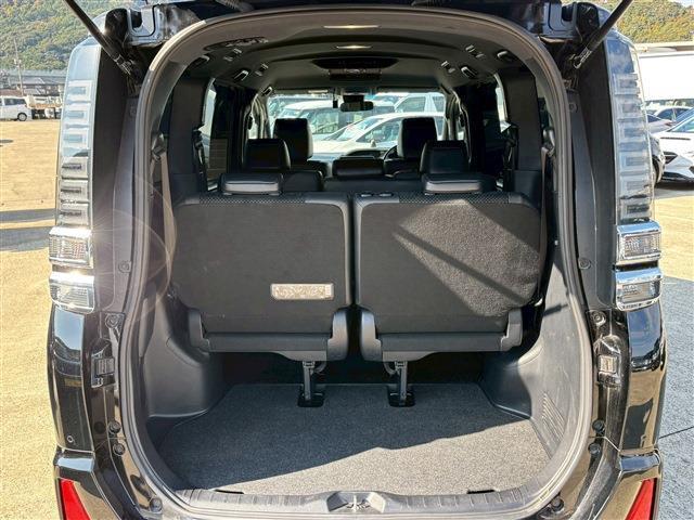 ヴォクシー ＺＳ　煌ＩＩＩ（6枚目）