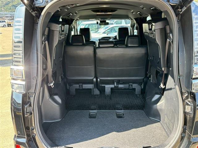 ヴォクシー ＺＳ　煌ＩＩＩ（7枚目）