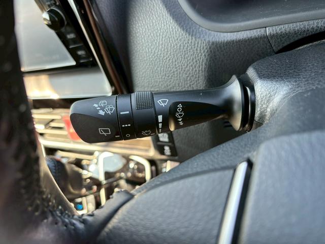 ヴォクシー ＺＳ　煌ＩＩＩ（25枚目）