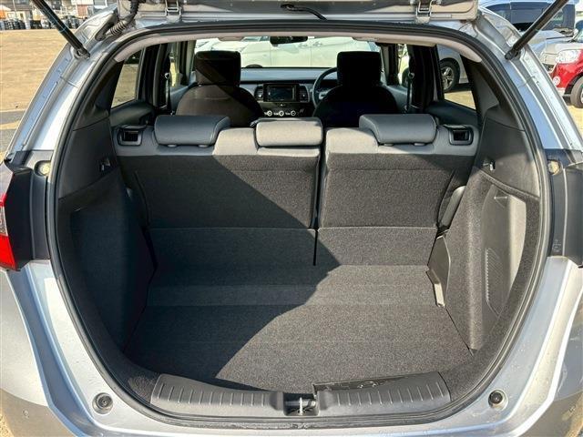 フィット ｅ：ＨＥＶベーシック（5枚目）