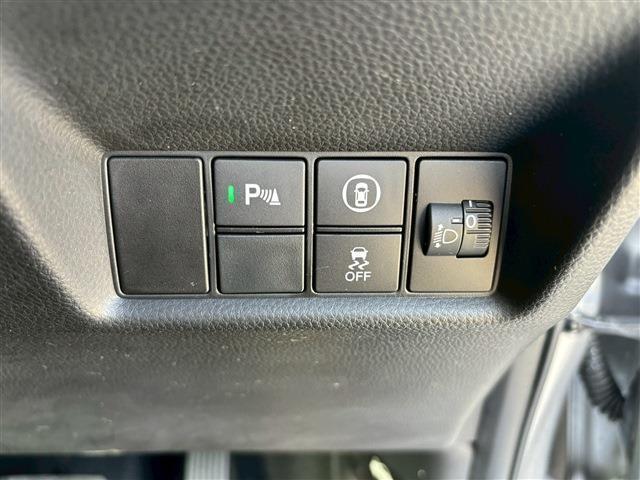 フィット ｅ：ＨＥＶベーシック（17枚目）