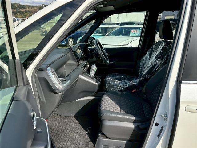 ヴォクシー ハイブリッドＺＳ（3枚目）