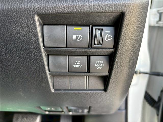 ヴォクシー ハイブリッドＺＳ（17枚目）