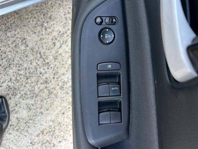 フィット ｅ：ＨＥＶベーシック（15枚目）