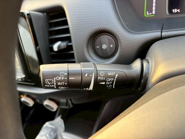 フィット ｅ：ＨＥＶベーシック（24枚目）