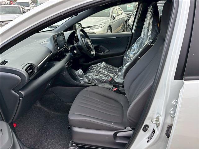 ヤリス ハイブリッドＸ（3枚目）