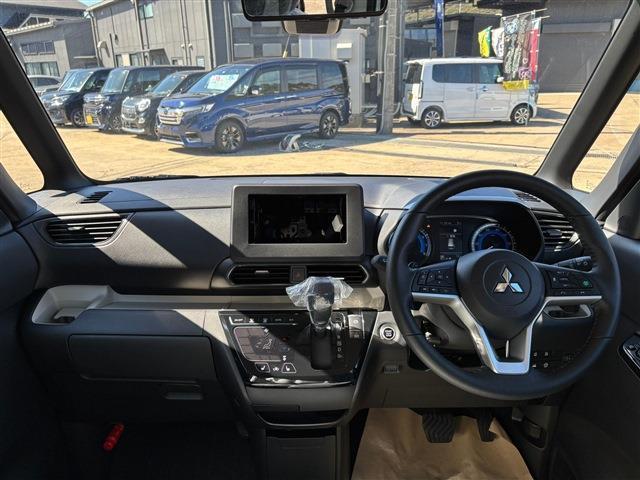 デリカミニ Ｔ　プレミアム　シャモニーＰｋｇ　４ＷＤ（2枚目）