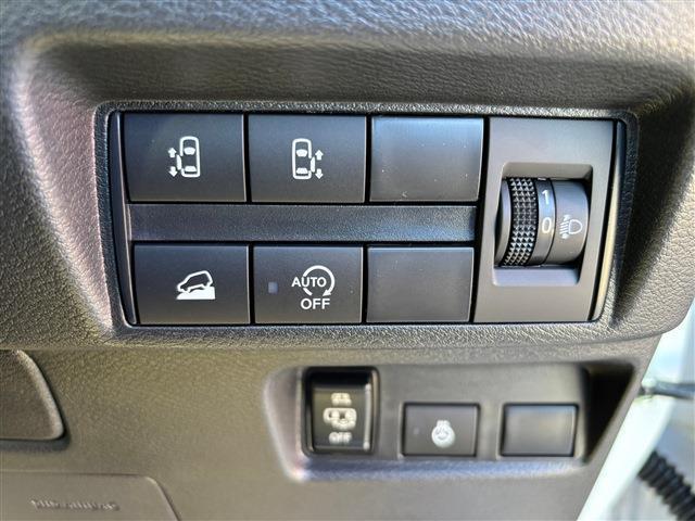 デリカミニ Ｔ　プレミアム　シャモニーＰｋｇ　４ＷＤ（17枚目）