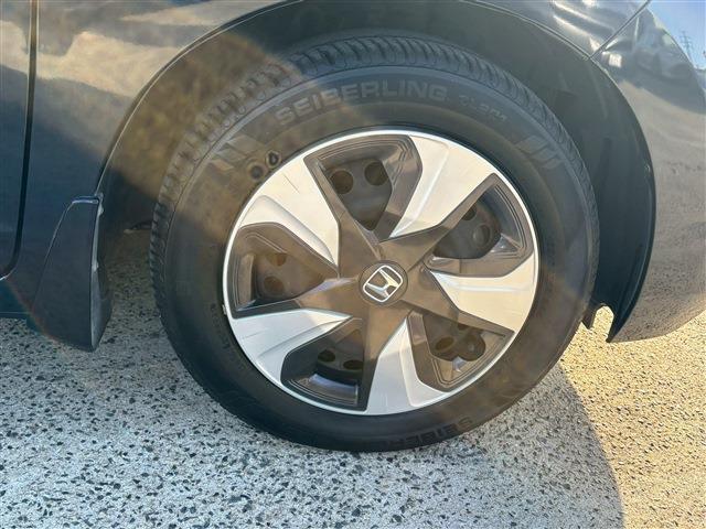 フィットハイブリッド Ｆパッケージ（13枚目）