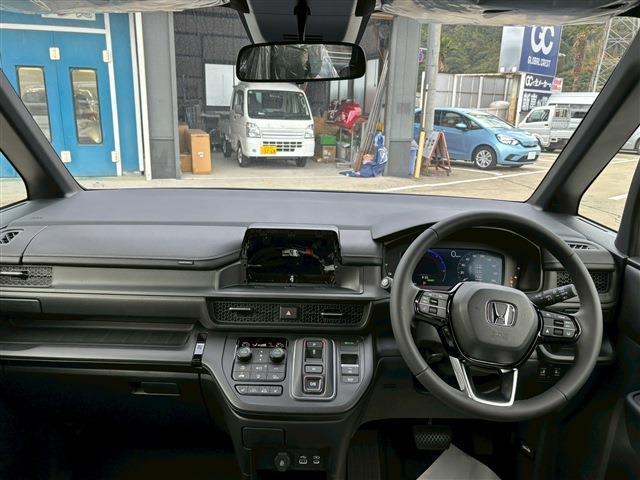 ステップワゴン ｅ：ＨＥＶスパーダ（2枚目）