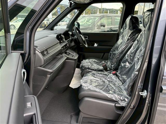 ステップワゴン ｅ：ＨＥＶスパーダ（3枚目）