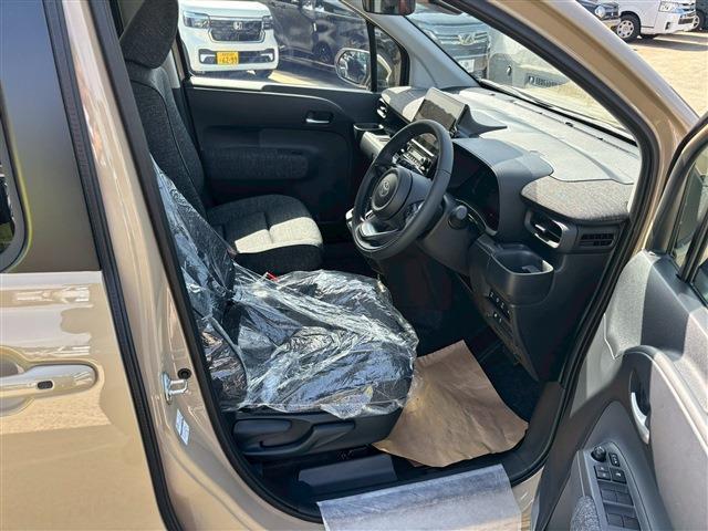 シエンタ ハイブリッドZ(16枚目)