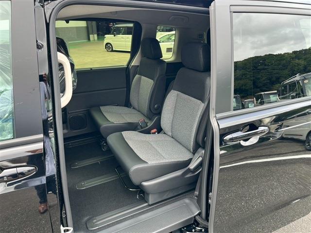 フリード e:HEVエアー EX(4枚目)