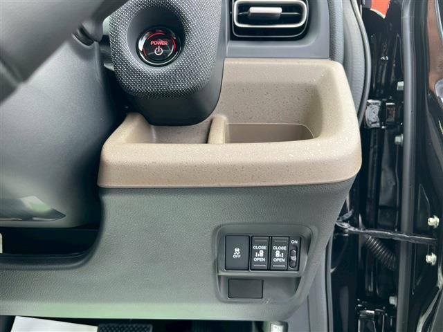 フリード e:HEVエアー EX(15枚目)