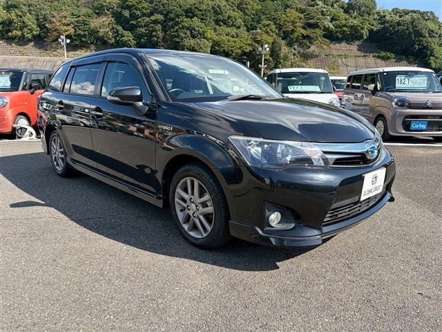 カローラフィールダー ハイブリッドG エアロツアラー・ダブルバイビー(5枚目)