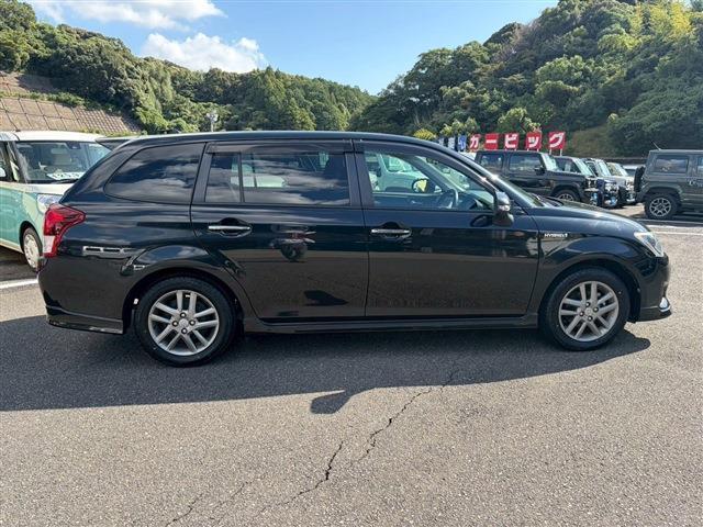 カローラフィールダー ハイブリッドG エアロツアラー・ダブルバイビー(12枚目)