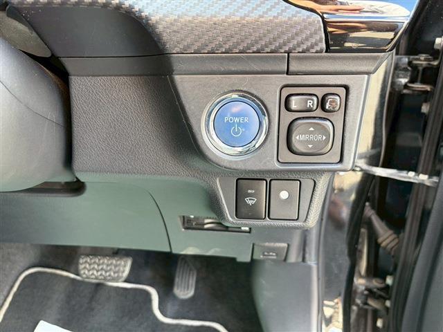 カローラフィールダー ハイブリッドG エアロツアラー・ダブルバイビー(15枚目)