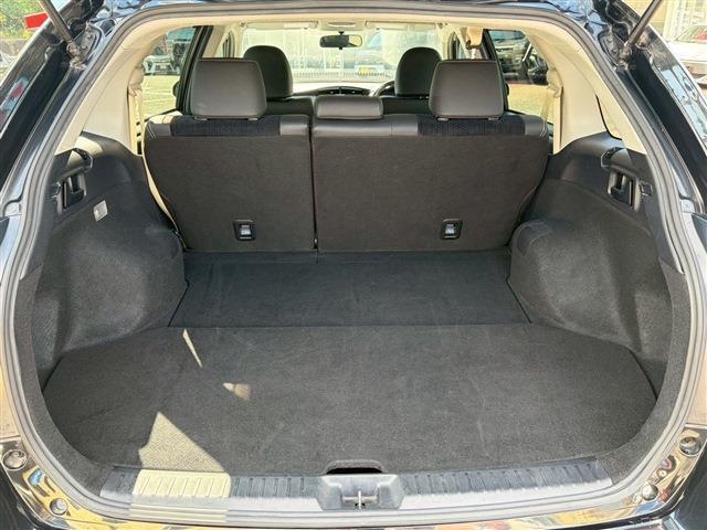 カローラフィールダー ハイブリッドG エアロツアラー・ダブルバイビー(18枚目)