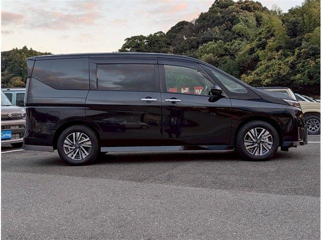 セレナ e-パワー ハイウェイスターV(13枚目)