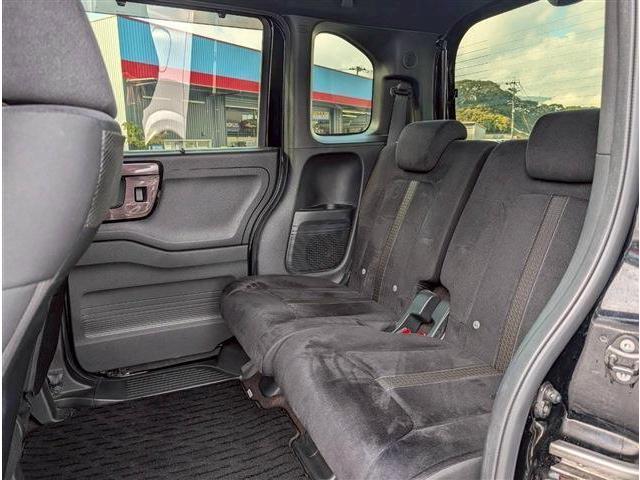 N-BOXカスタム G・Lホンダセンシング(4枚目)