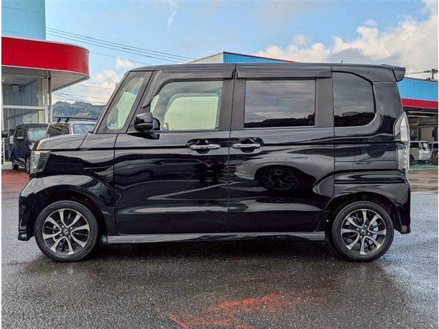 N-BOXカスタム G・Lホンダセンシング(8枚目)