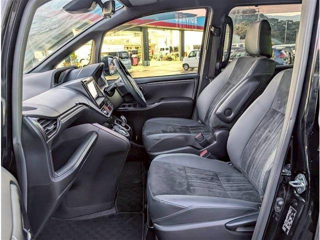 エスクァイア ハイブリッドGi ブラックテーラード(3枚目)