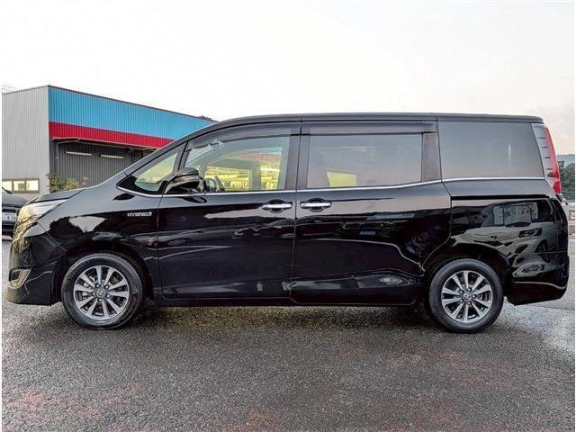 エスクァイア ハイブリッドGi ブラックテーラード(9枚目)