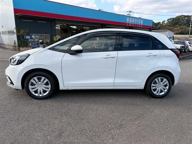 フィット ｅ：ＨＥＶベーシック（8枚目）