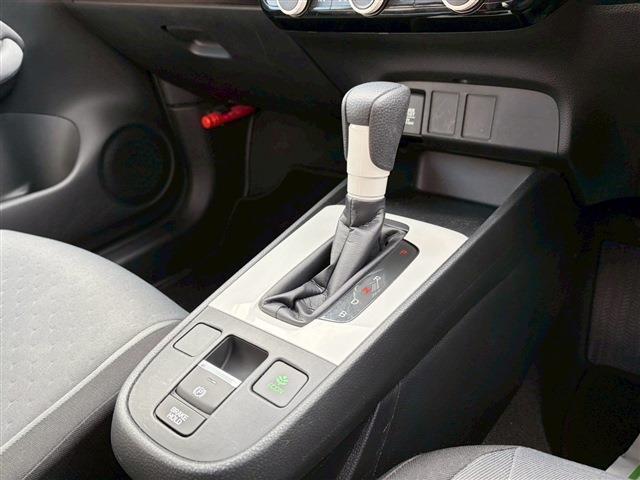 フィット ｅ：ＨＥＶベーシック（17枚目）