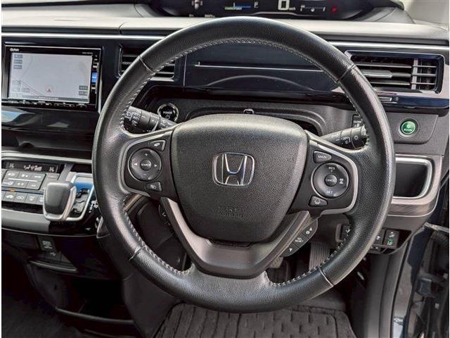 ステップワゴンスパーダ スパーダハイブリッド　Ｇ　ホンダセンシング（14枚目）