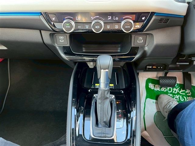 ヴェゼル ｅ：ＨＥＶ　Ｚ・ＰＬａＹパッケージ（18枚目）