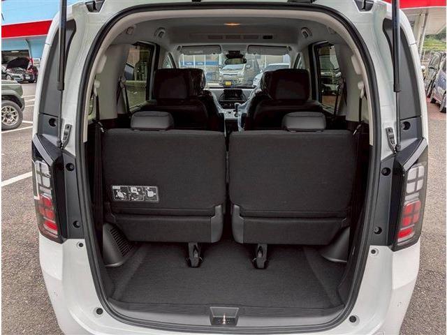 フリード ｅ：ＨＥＶエアー　ＥＸ（16枚目）