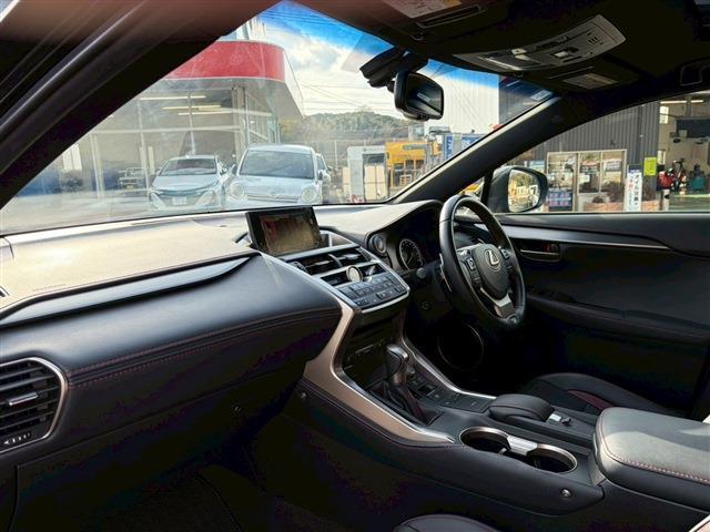 ＮＸ ２００ｔ　Ｆスポーツ　レクサスＳ（6枚目）