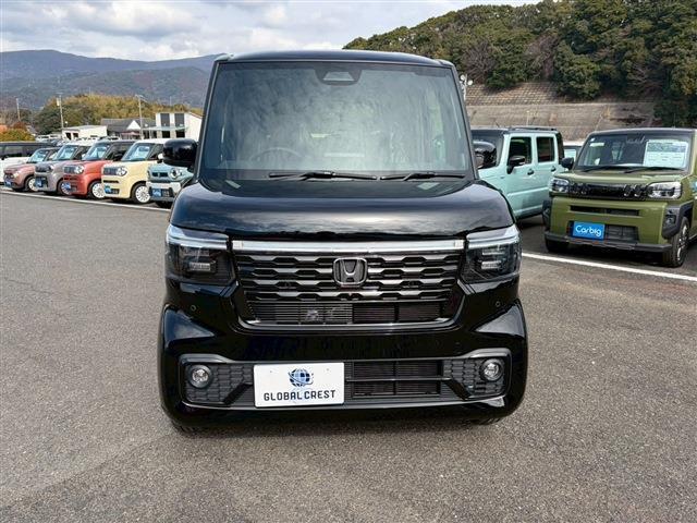 N-BOXカスタム 0.6 ブラックスタイル(4枚目)