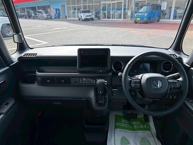 N-BOXカスタム 0.6 ブラックスタイル(8枚目)