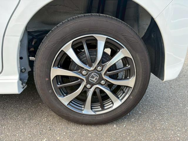 Ｎ－ＢＯＸカスタム ０．６　ホンダセンシング　８型ナヒ（2枚目）