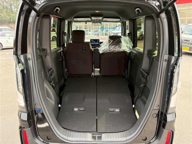 Ｎ－ＢＯＸカスタム ０．６　ホンダセンシング　８型ＤＡ（12枚目）