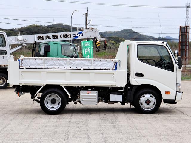 デュトロ 　３ｔ　ダンプ　４ＷＤ　全低床　４ナンバー　２ＫＧ－ＸＺＵ６７５Ｔ（24枚目）