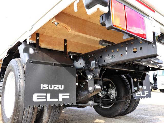 エルフトラック 　２ｔ　平ボデー　全低床　２ＲＧ－ＮＪＲ８８Ａ（10枚目）