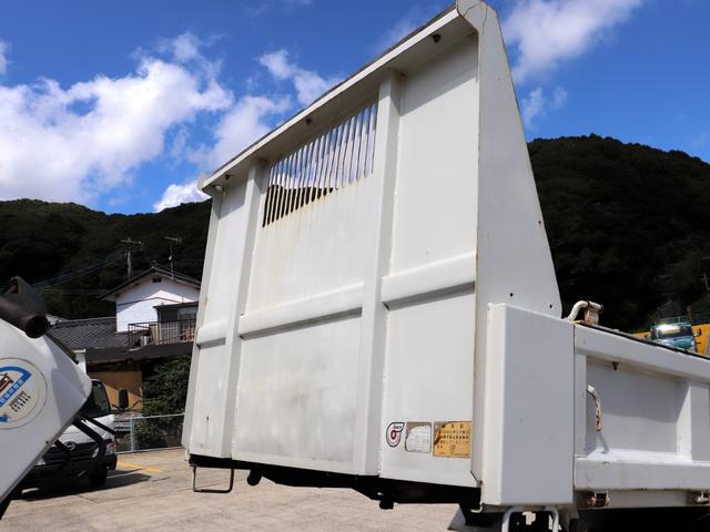 デュトロ 　３ｔ　ダンプ　全低床　４ナンバー　ＢＤＧ－ＸＺＵ３１４Ｔ（11枚目）